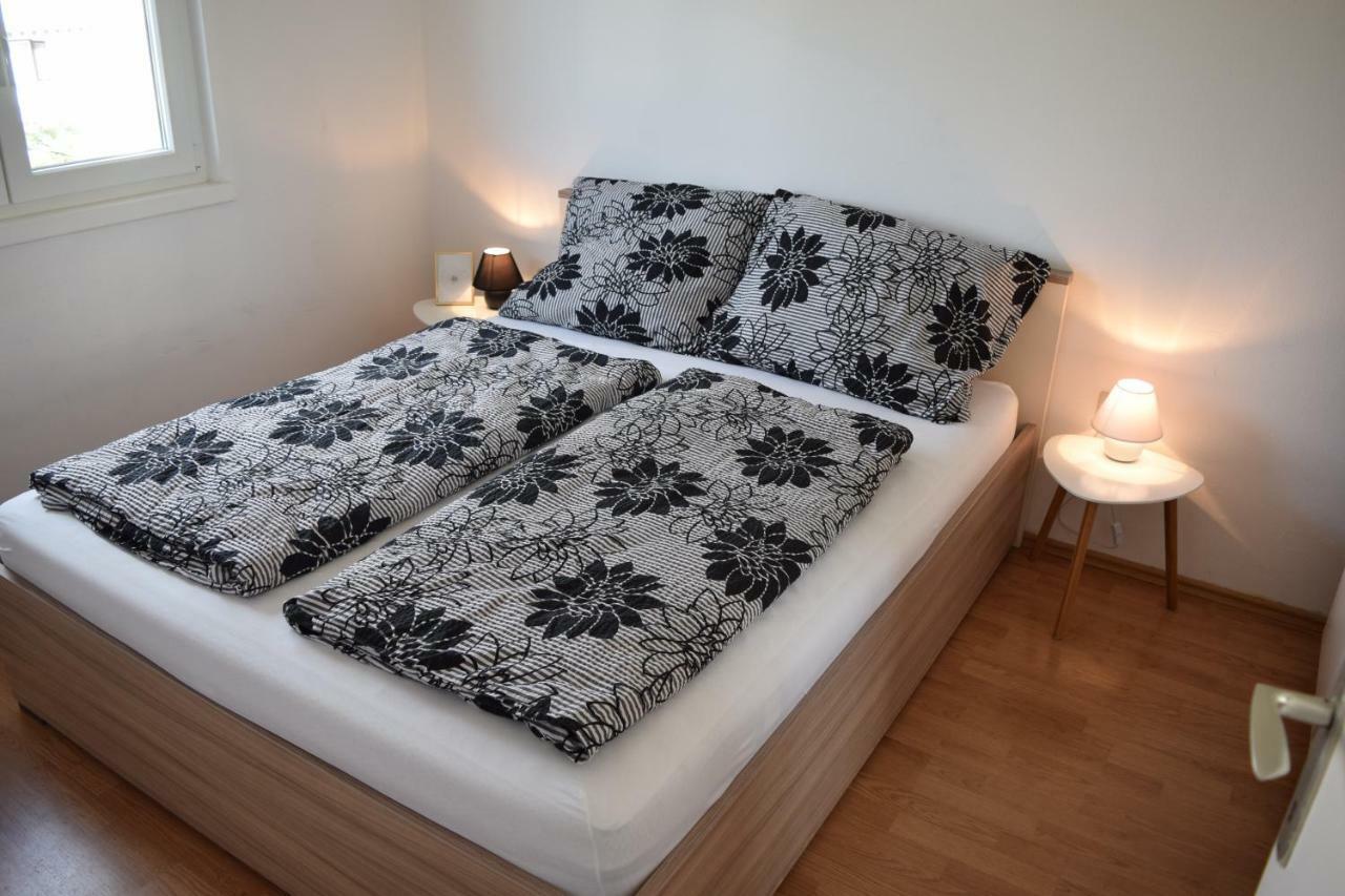 Lovesuite *
